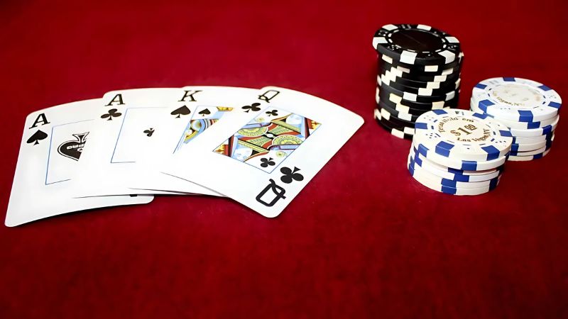 Ví dụ minh họa cách tính tỷ lệ thắng khi chơi Poker Texas Hold’em